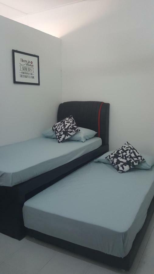 Homestay / Roomstay Muslim Budget Tanjung Malim Tanjong Malim Esterno foto