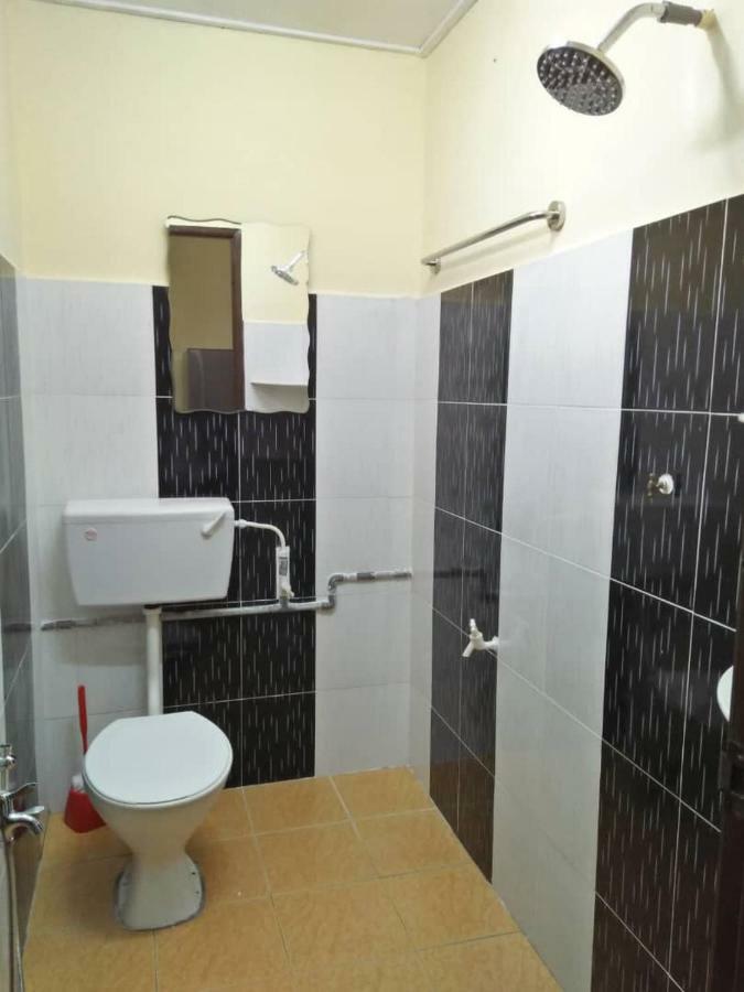 Homestay / Roomstay Muslim Budget Tanjung Malim Tanjong Malim Esterno foto
